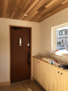 E330C3E2-5E15-43E3-883C-CA6342A6A489